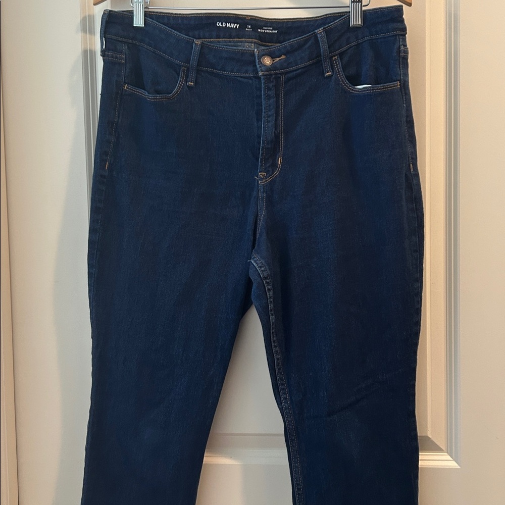 Old Navy women’s High Rise Wow Straight Leg Jeans size 14 Short